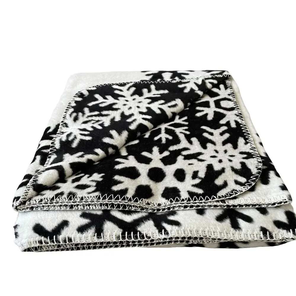 Docofil Christmas SNOWFLAKES Reversible Throw 51x67 Portugal Black & White